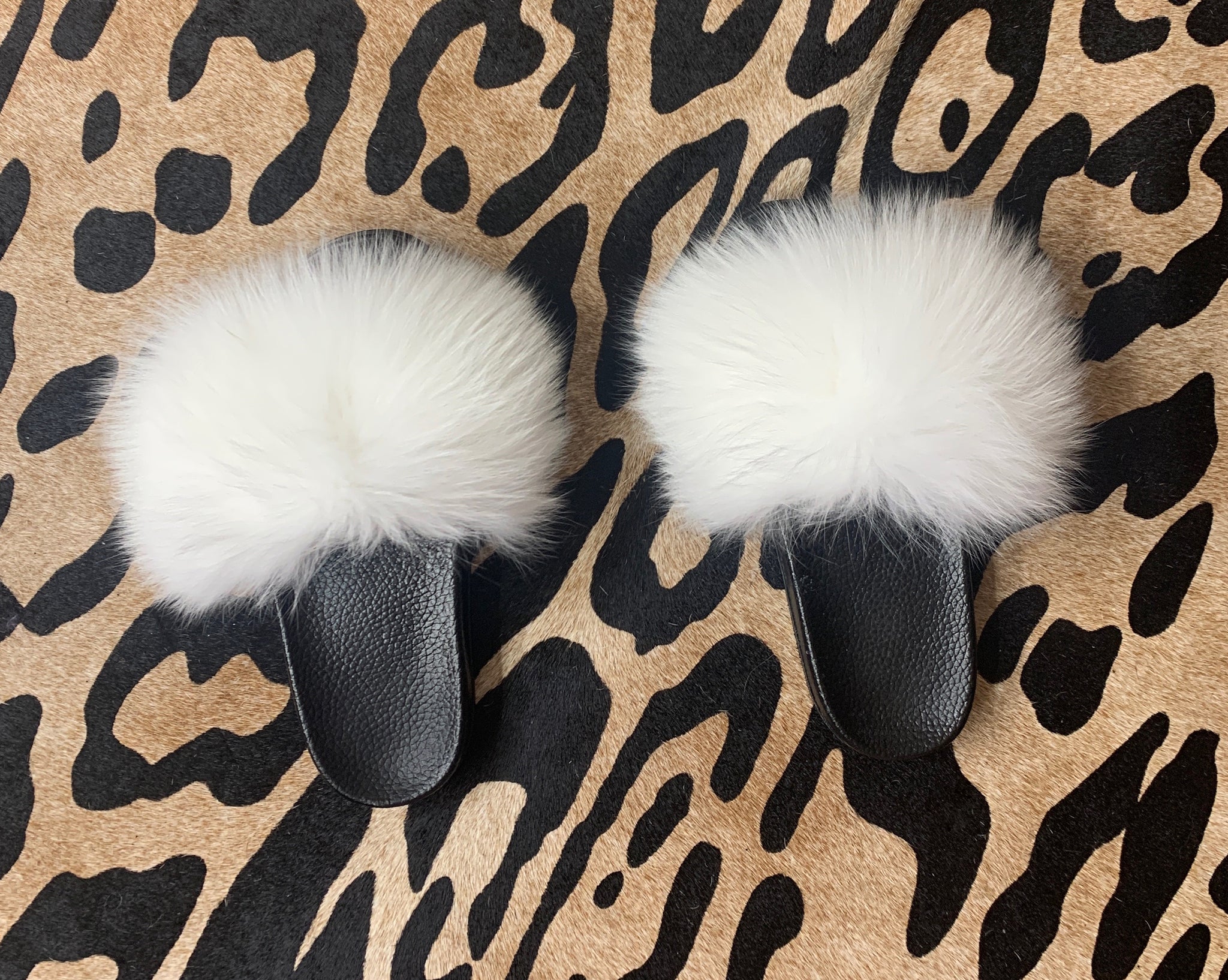 White Fox Fur Slides – Raine