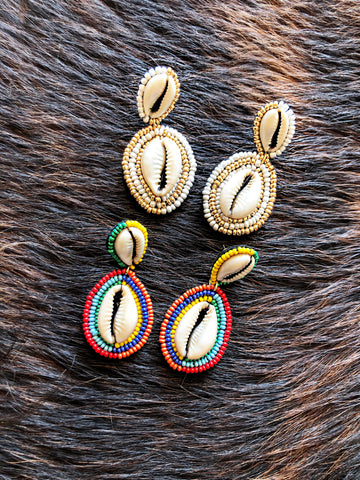 Poocha Shell Rainbow & Gold& White Earrings